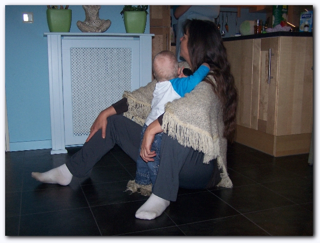 599x448 pixels (221K)