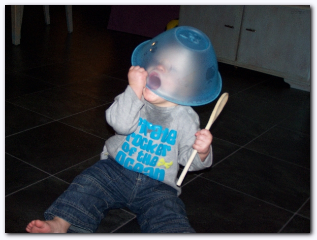 599x448 pixels (196K)