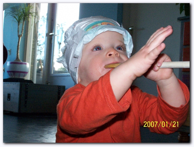 599x448 pixels (238K)