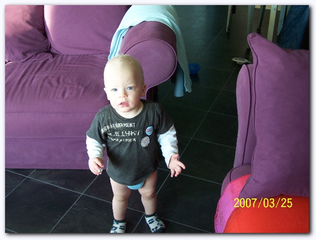 599x448 pixels (219K)