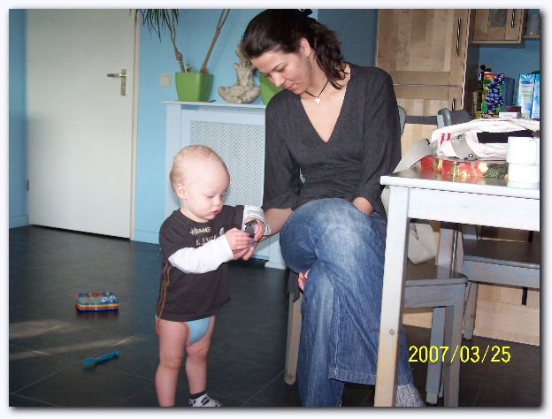 599x448 pixels (227K)