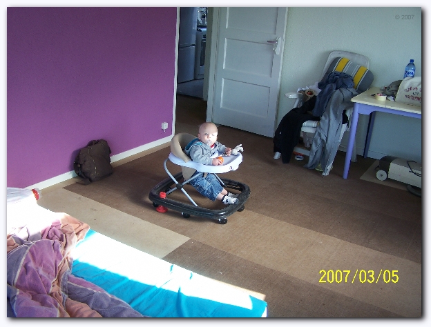 599x448 pixels (213K)