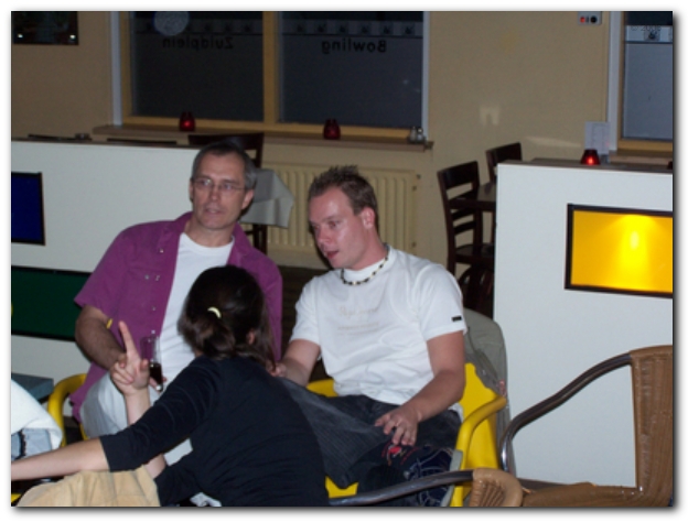 599x448 pixels (177K)