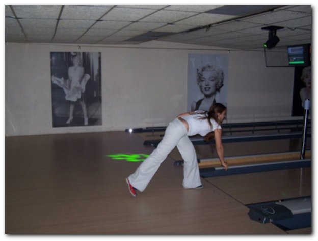 599x448 pixels (159K)