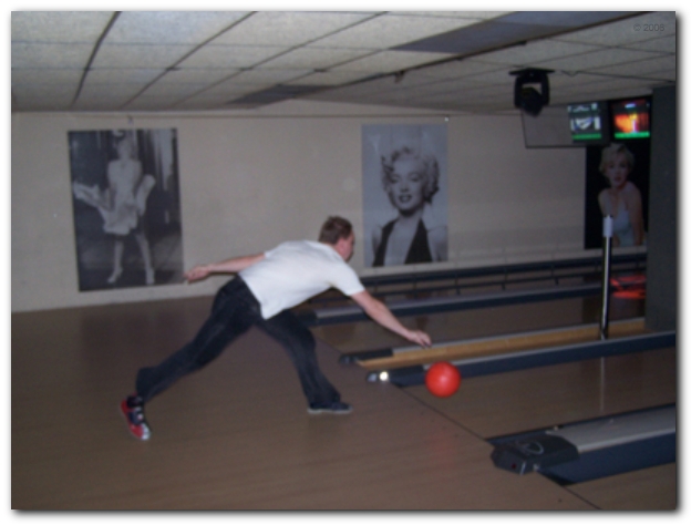 599x448 pixels (154K)