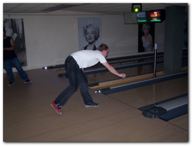 599x448 pixels (159K)