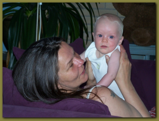 599x448 pixels (183K)