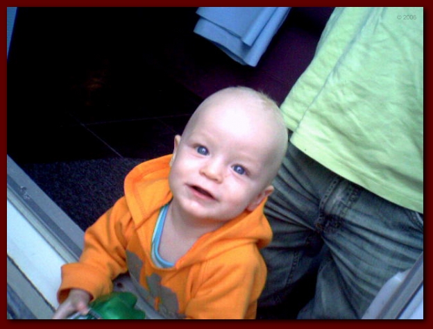 599x448 pixels (171K)