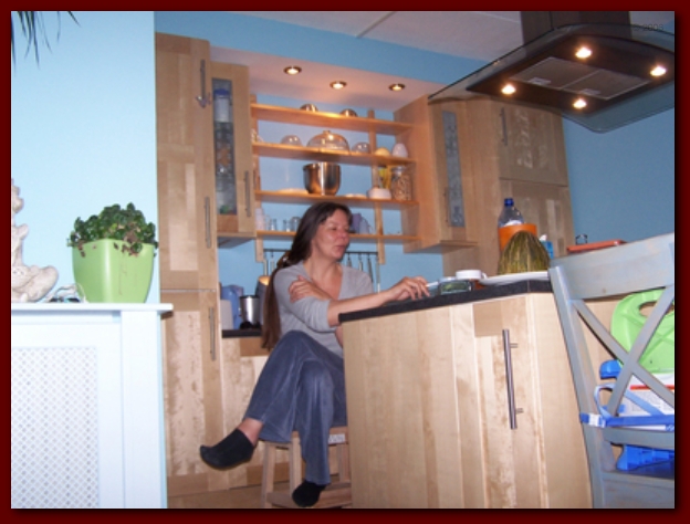 599x448 pixels (189K)